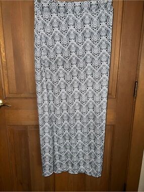 Black and White Patterned Women’s Maxi Skirt